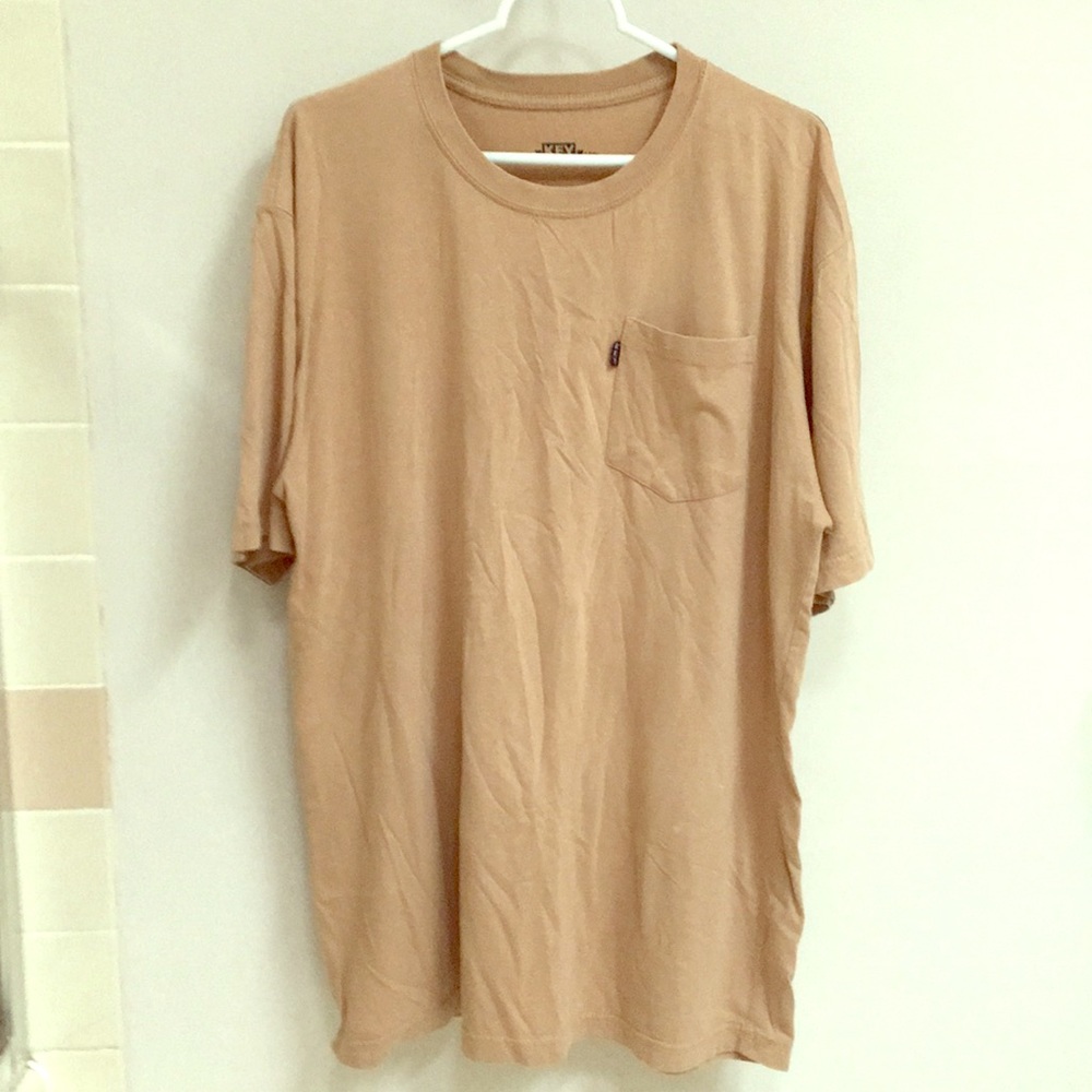 🔹Men’s Beige KEY Crew Neck Style Short Sleeve Tee